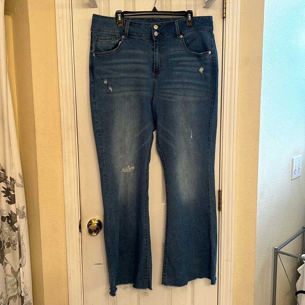 No Boundaries Flare leg Jeans